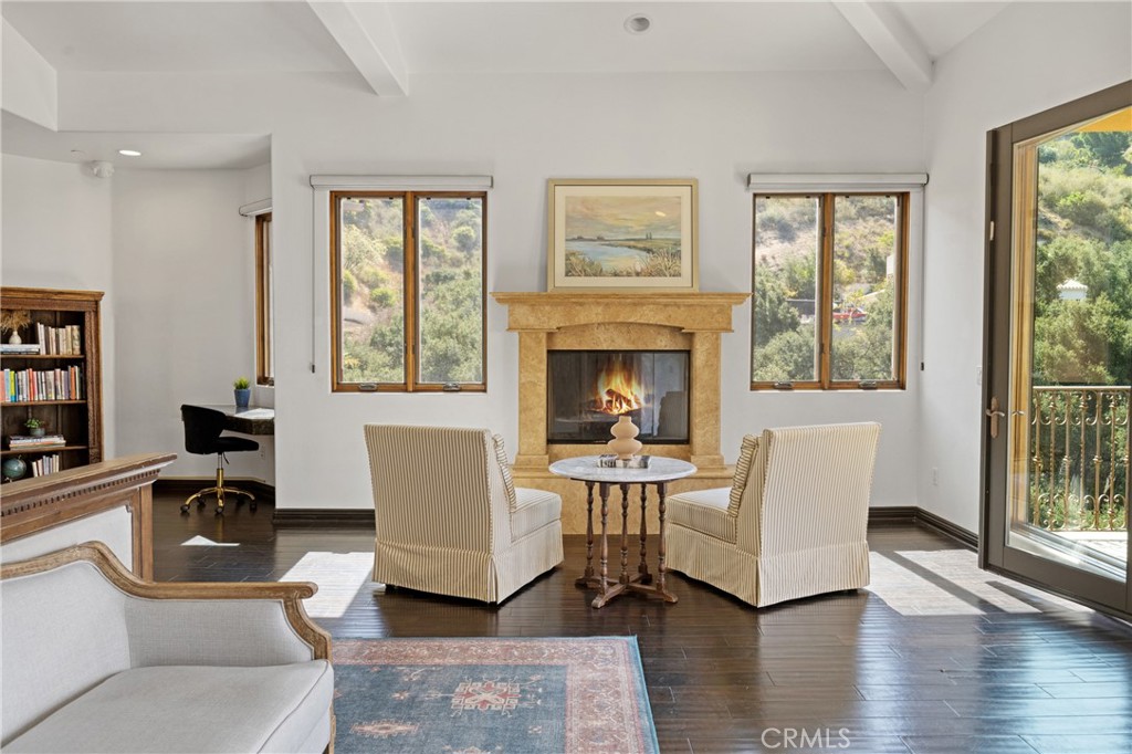4322 Escondido Drive