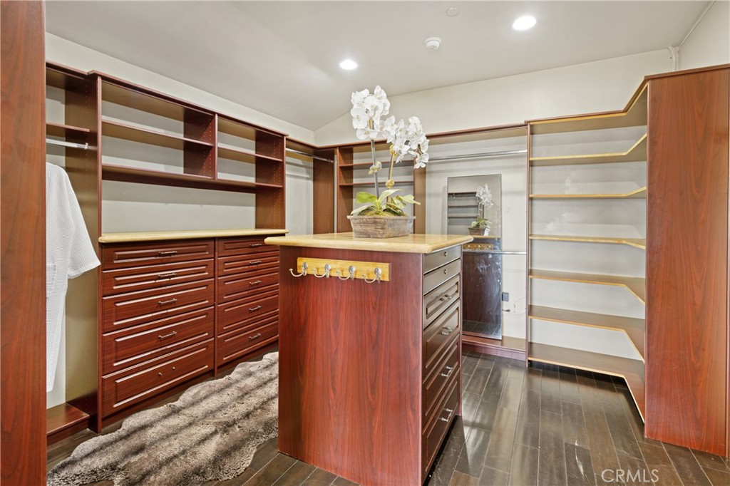 4322 Escondido Drive
