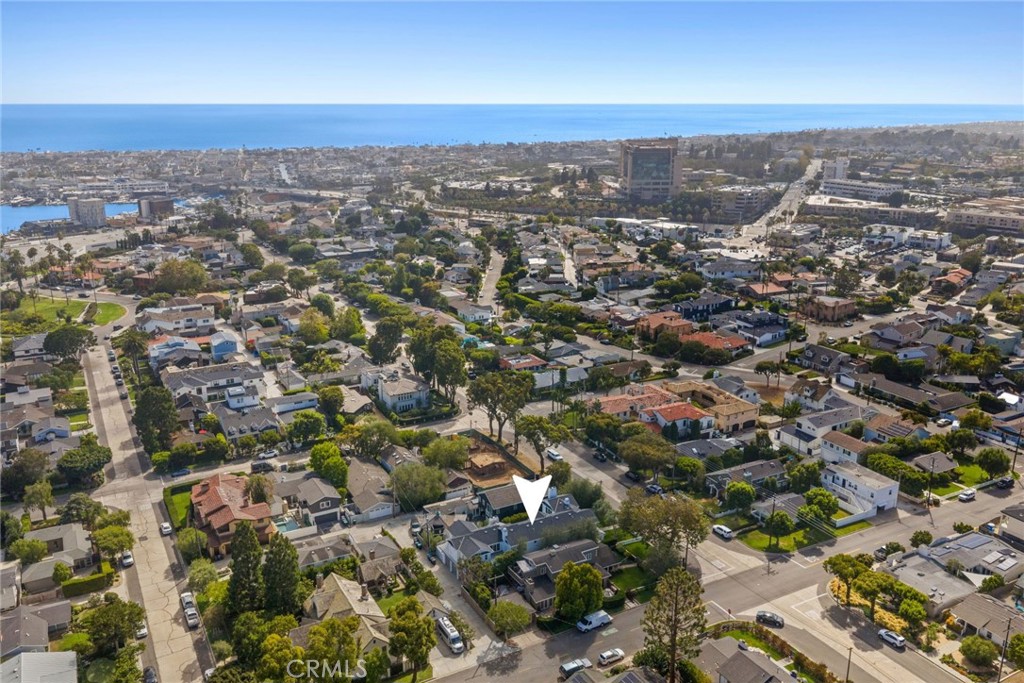 460 Santa Ana Avenue