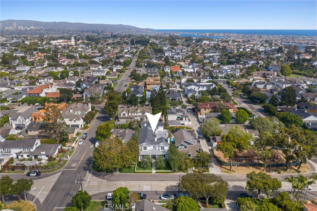 460 Santa Ana Avenue
