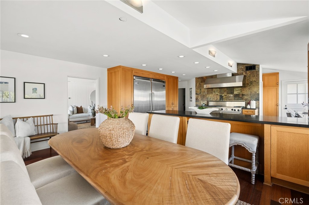 608 Saint James Place