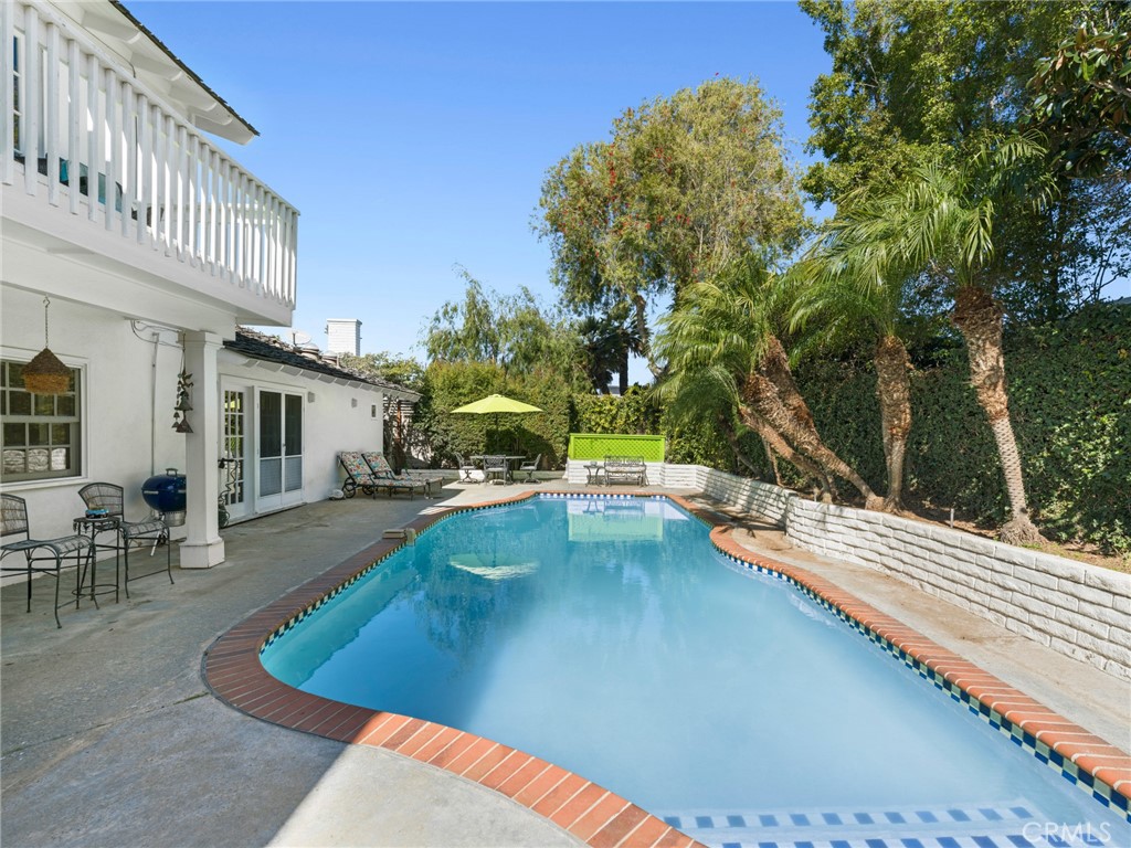 1924 Leeward Lane