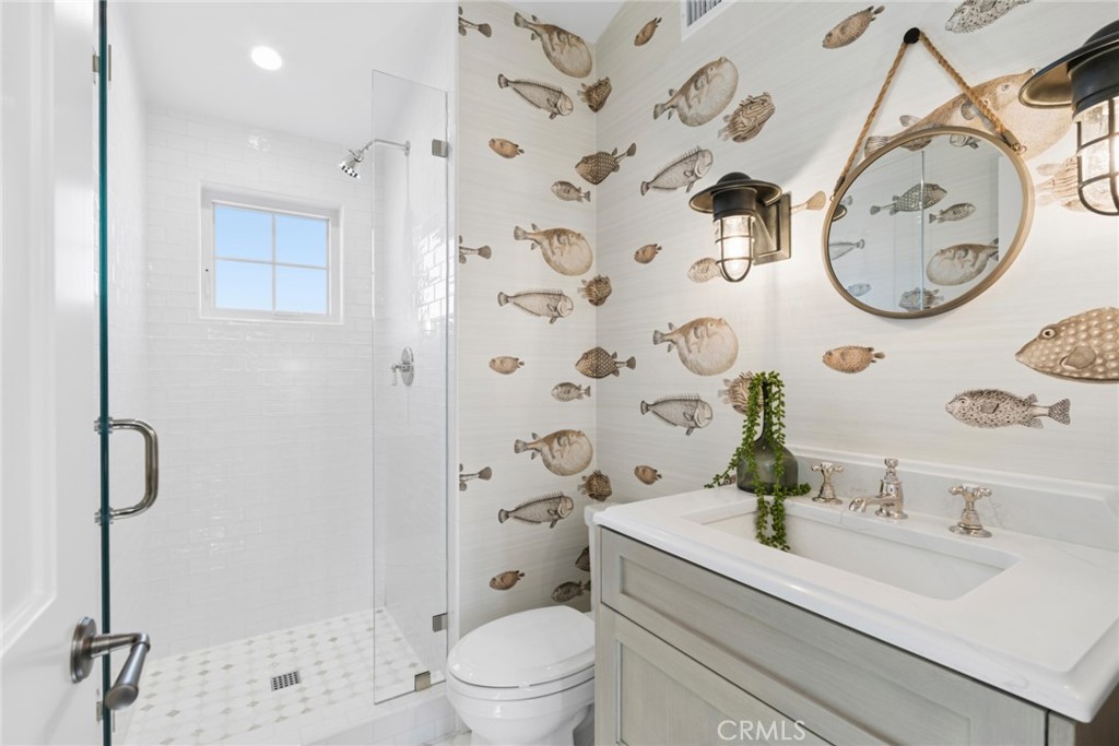 1105 N Bay Front