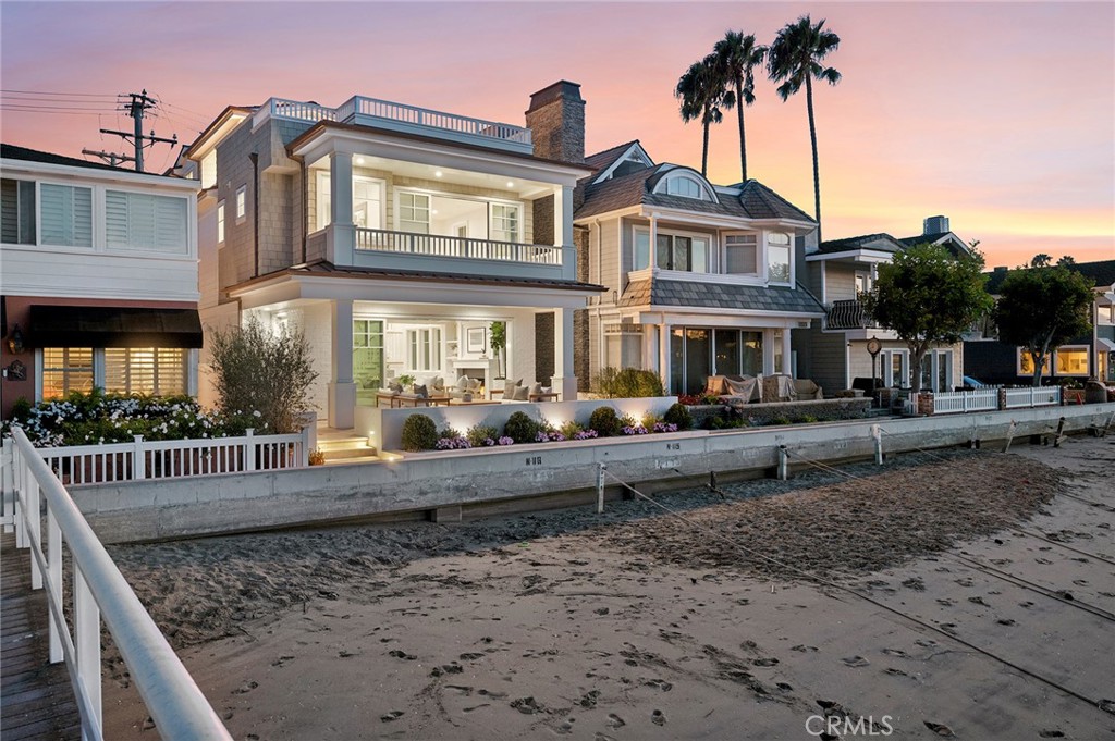 1105 N Bay Front