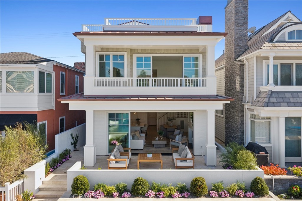1105 N Bay Front