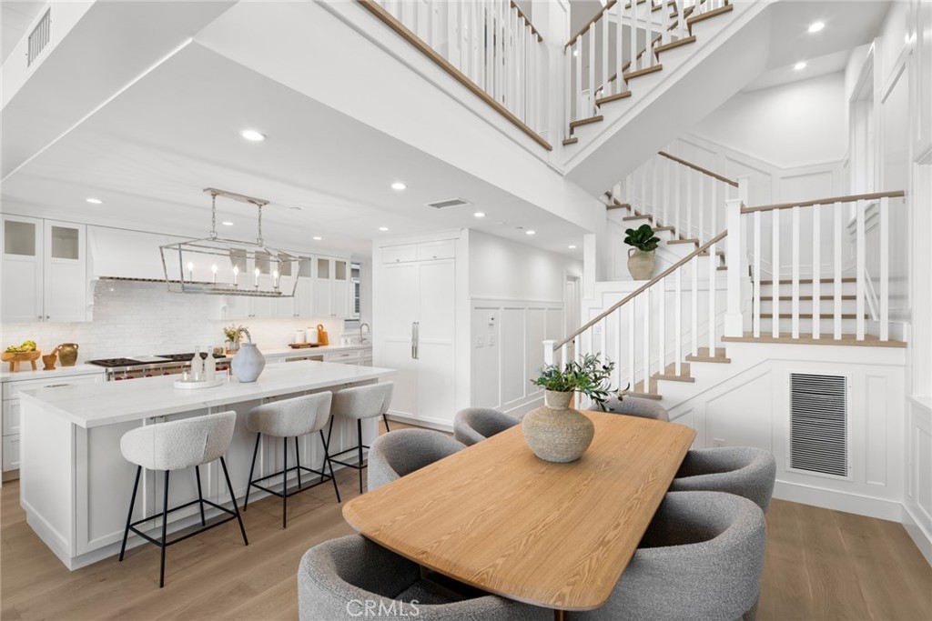 1105 N Bay Front