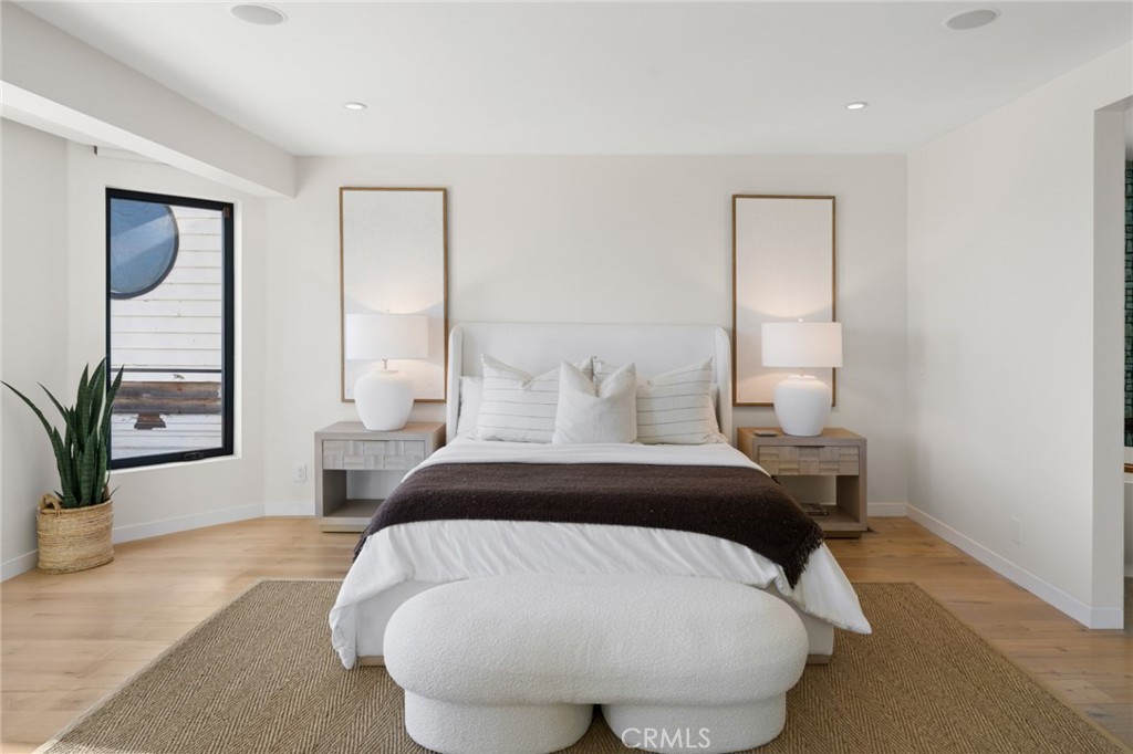 1021 Kings Road