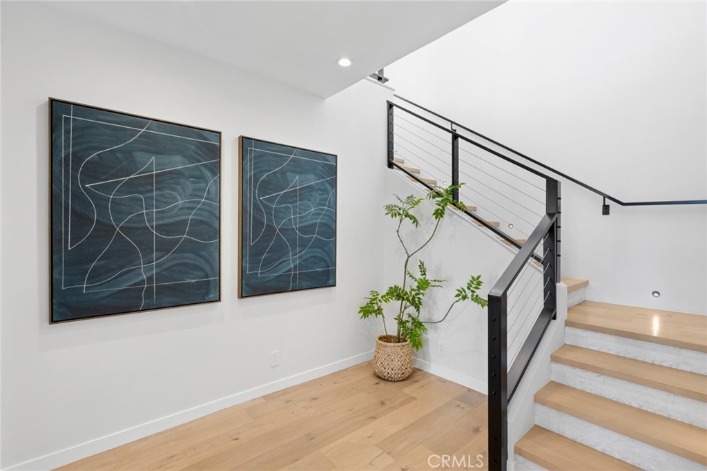 1021 Kings Road