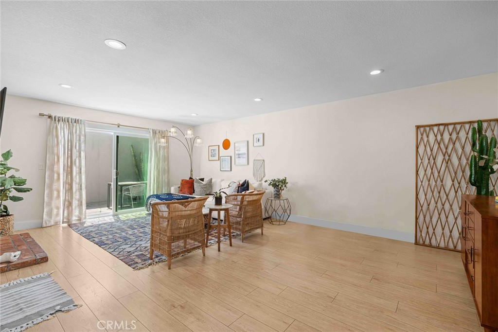 2033 Laurie Lane