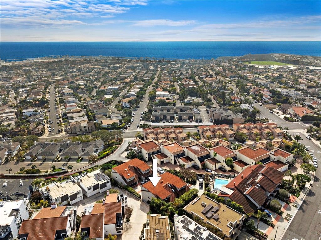 33672 Blue Lantern Street 6