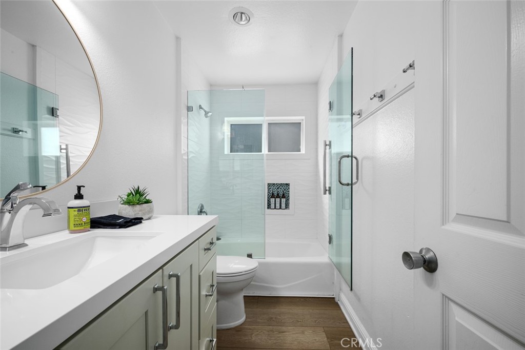 700 E Oceanfront