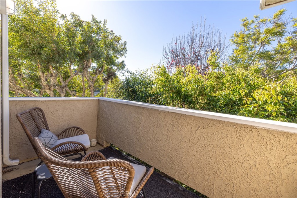 107 S Helberta Avenue 4