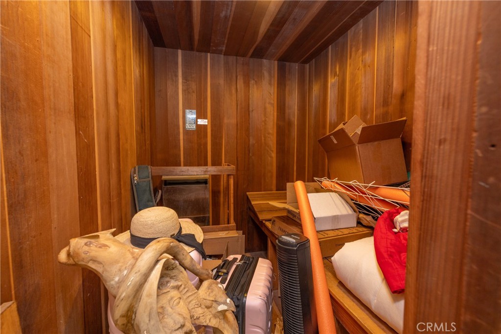 107 S Helberta Avenue 4