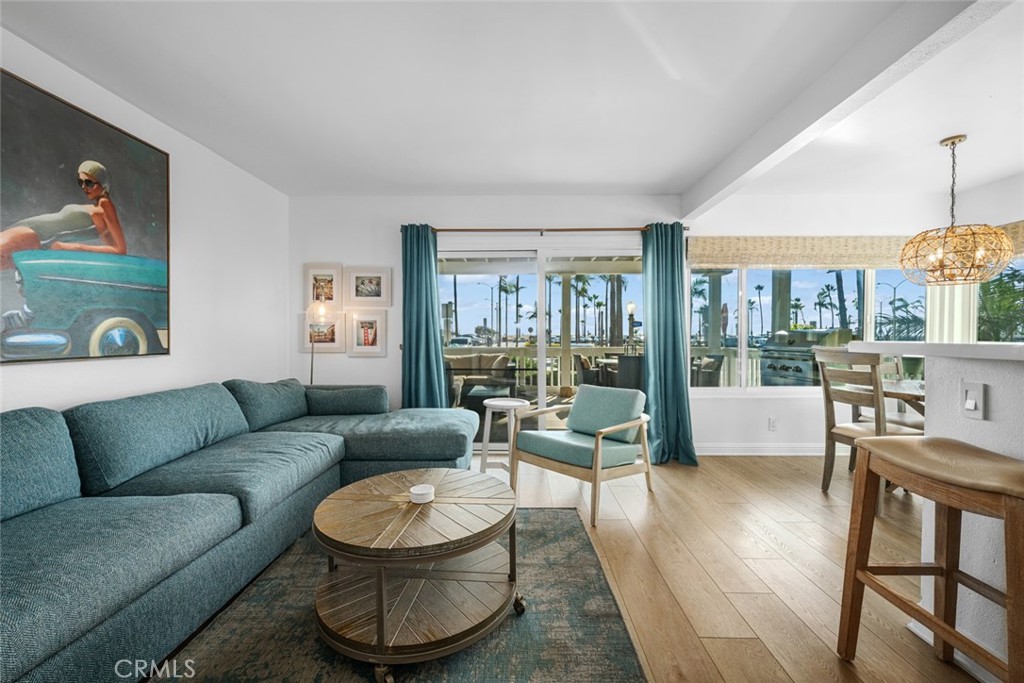 700 E Oceanfront