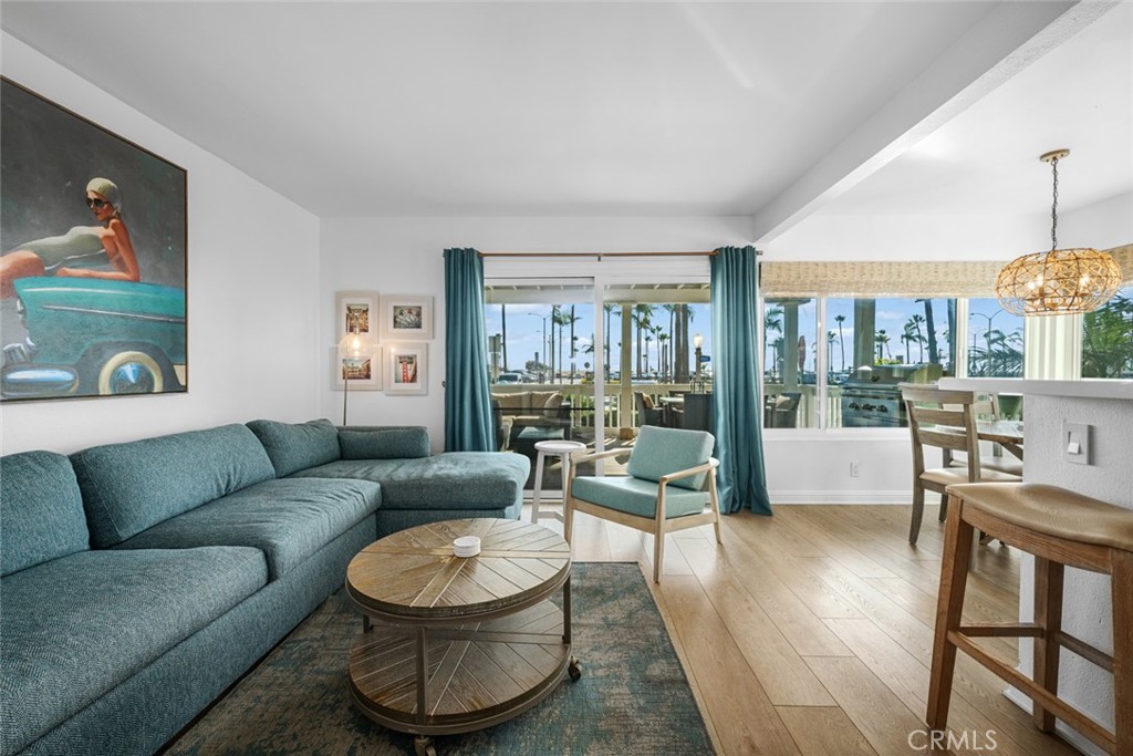 700 E Oceanfront
