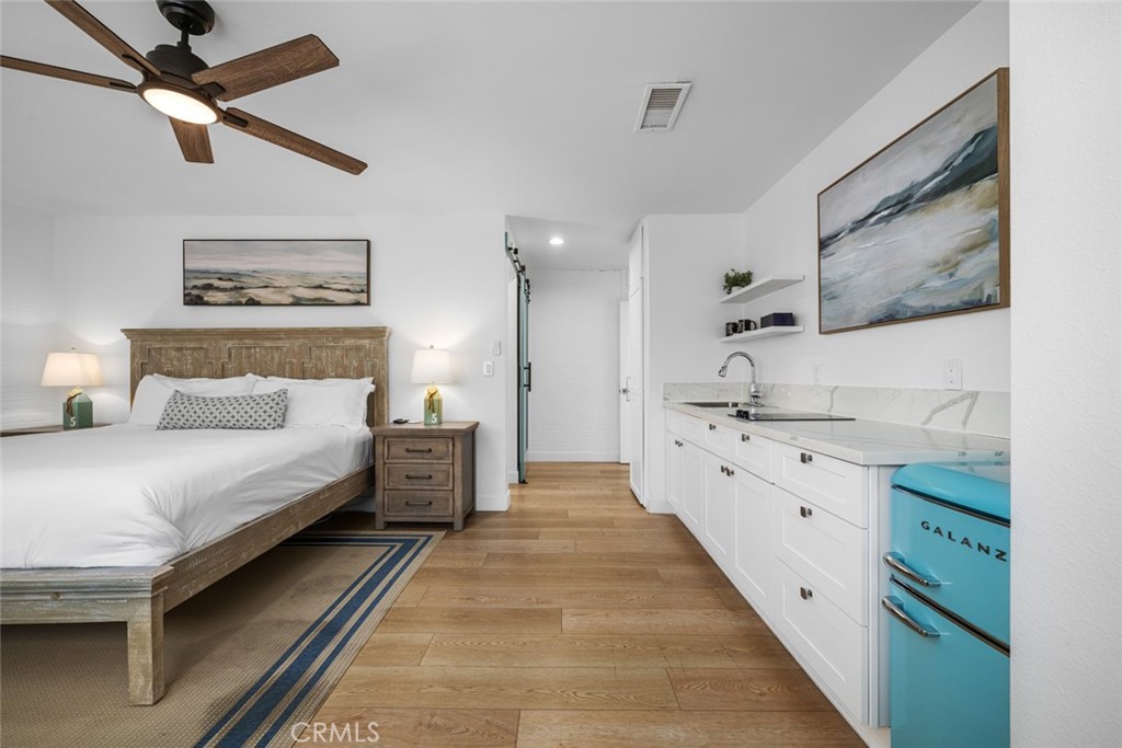 700 E Oceanfront
