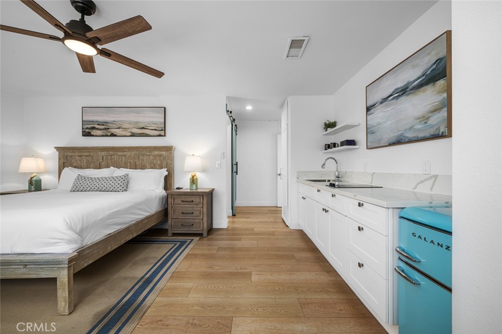 700 E Oceanfront