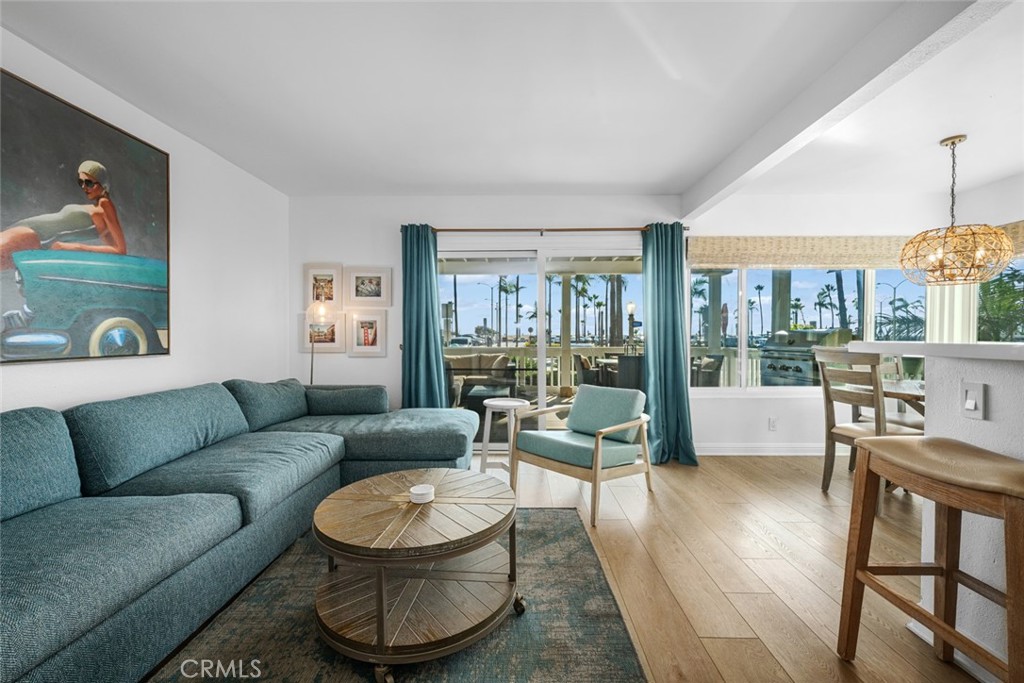 700 E Oceanfront