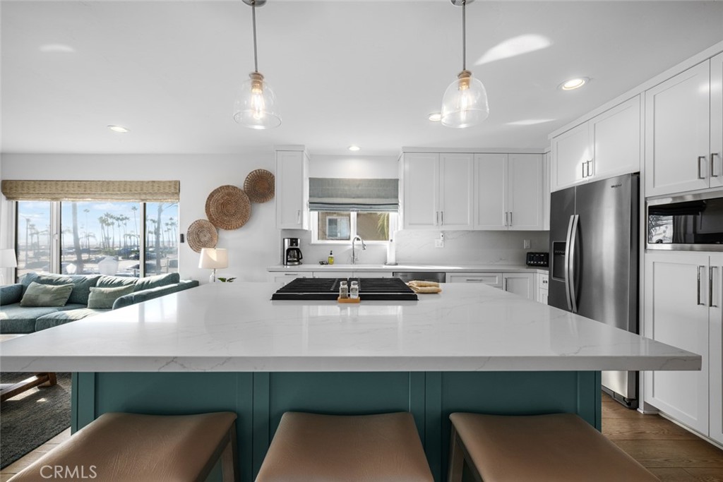 700 E Oceanfront
