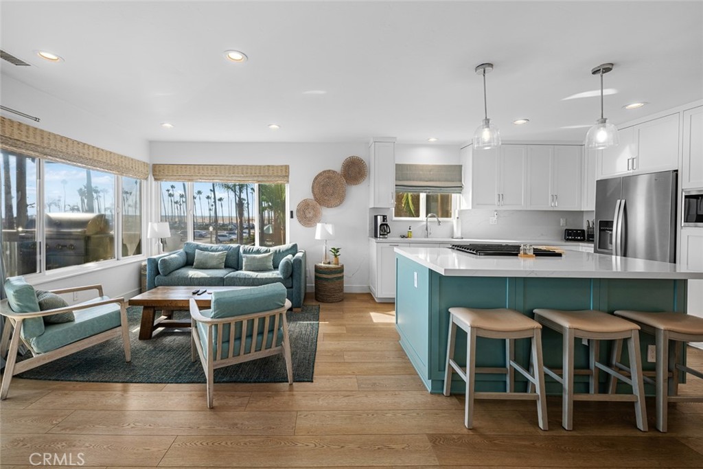 700 E Oceanfront