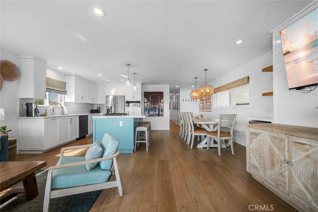700 E Oceanfront