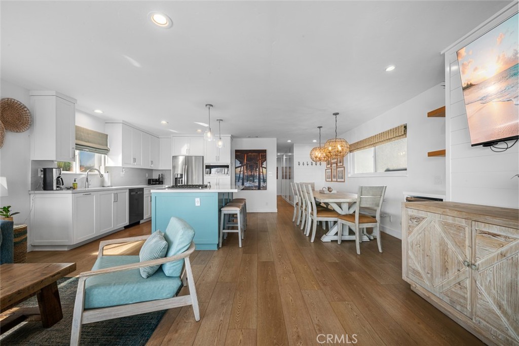 700 E Oceanfront