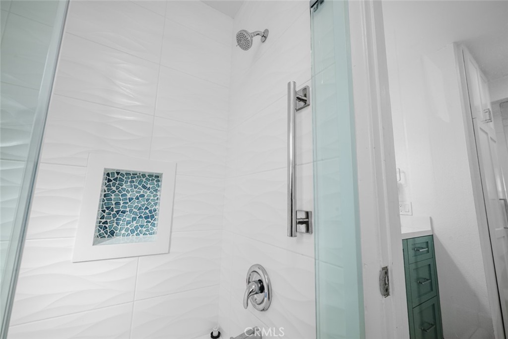 700 E Oceanfront
