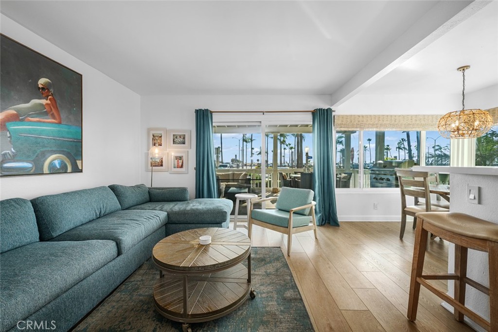 700 E Oceanfront