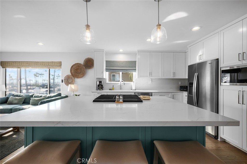 700 E Oceanfront