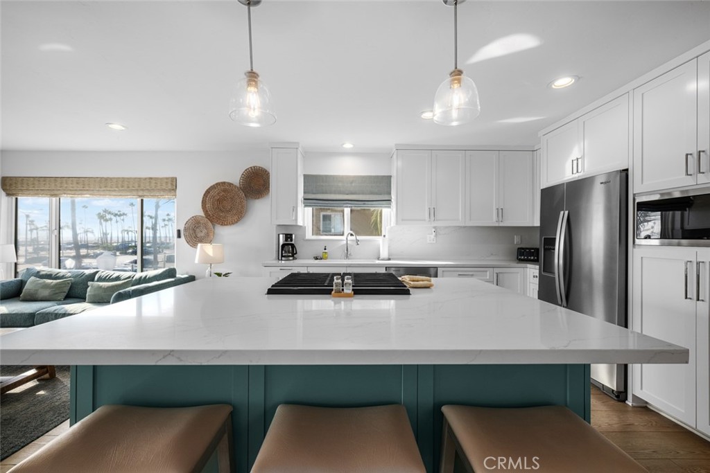 700 E Oceanfront