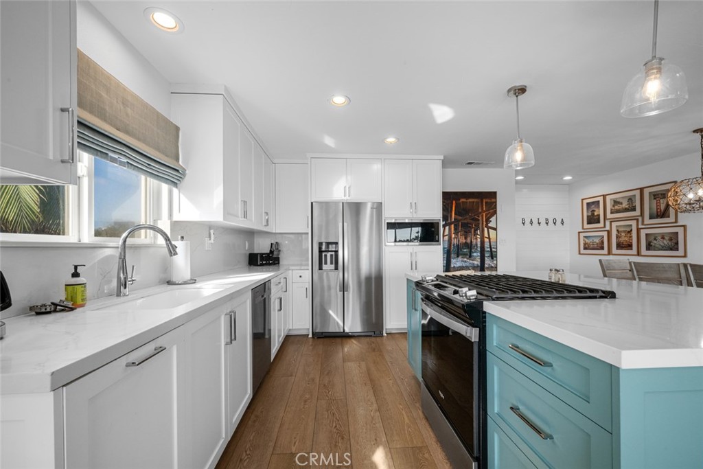 700 E Oceanfront