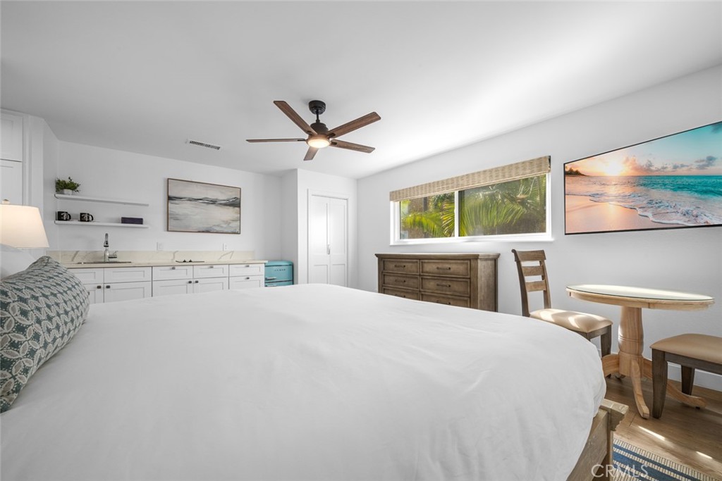 700 E Oceanfront