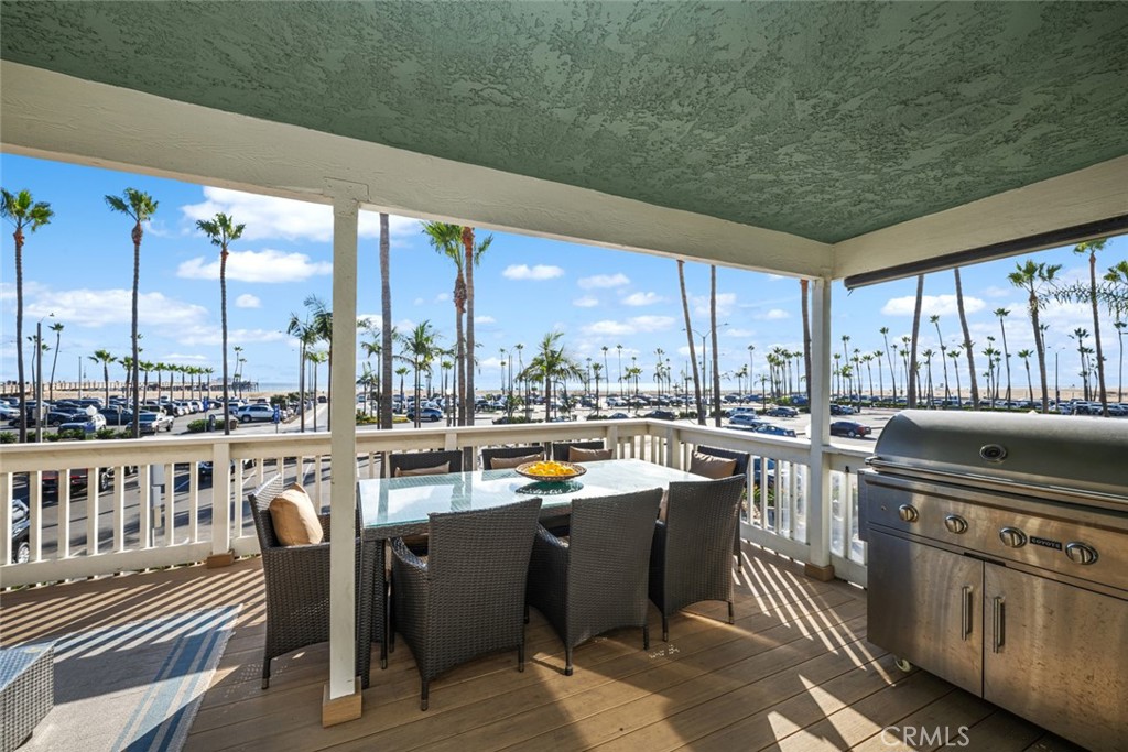 700 E Oceanfront
