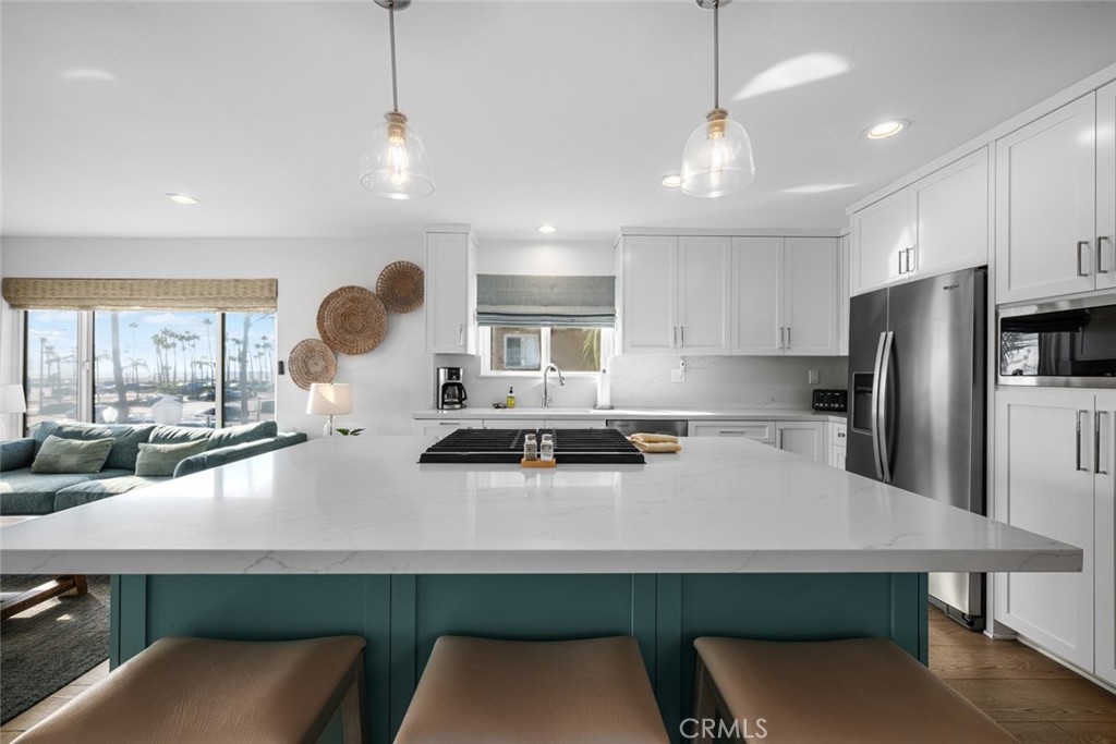 700 E Oceanfront
