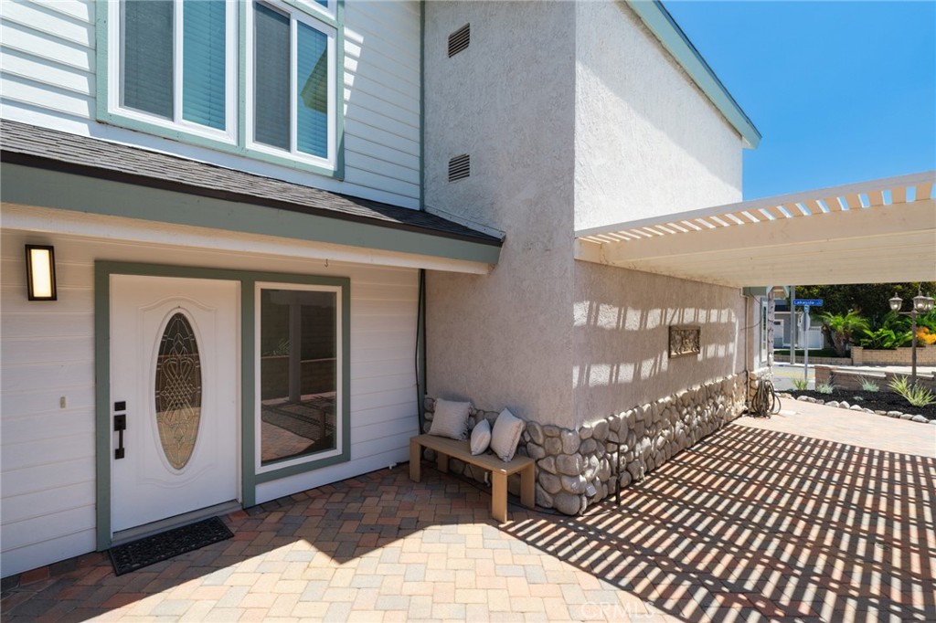 1301 Lakeside Lane