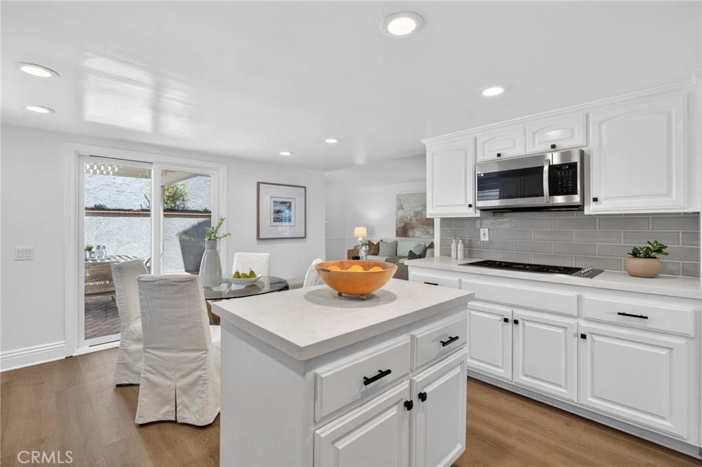 1301 Lakeside Lane