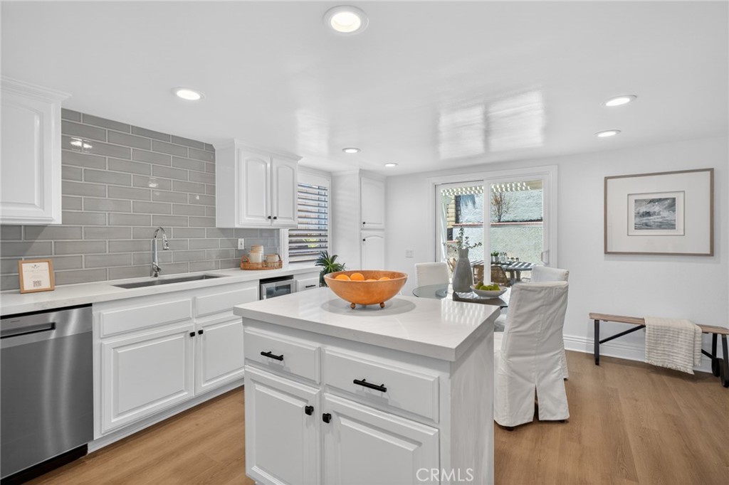 1301 Lakeside Lane