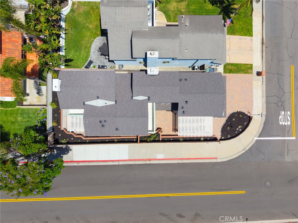 1301 Lakeside Lane