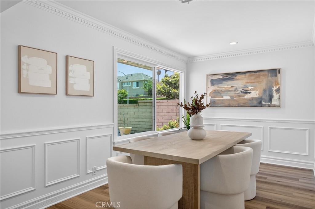 1301 Lakeside Lane