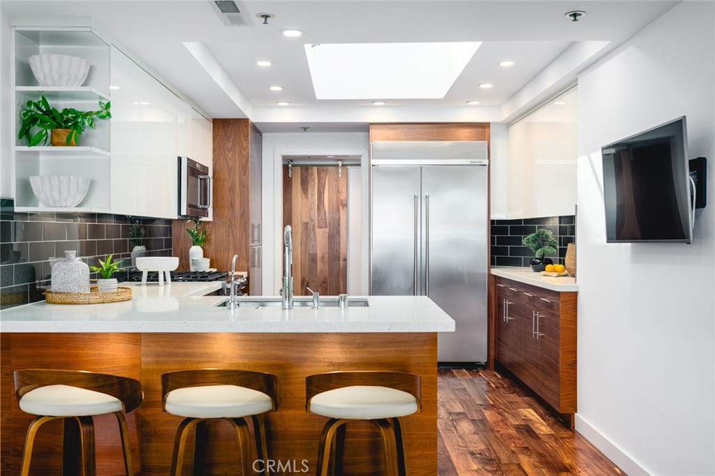280 Cagney Lane 301