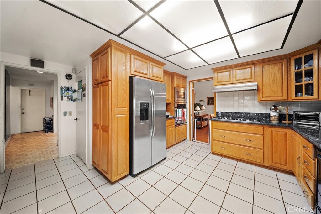 1601 Loma Road