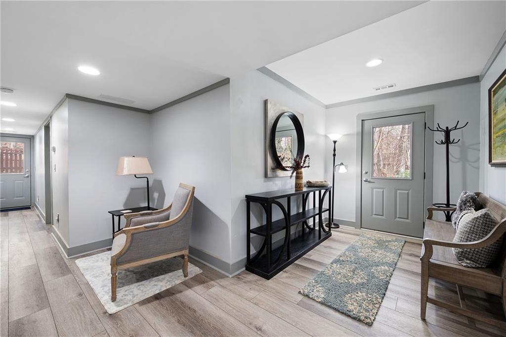 244 Sherbrook Court NW