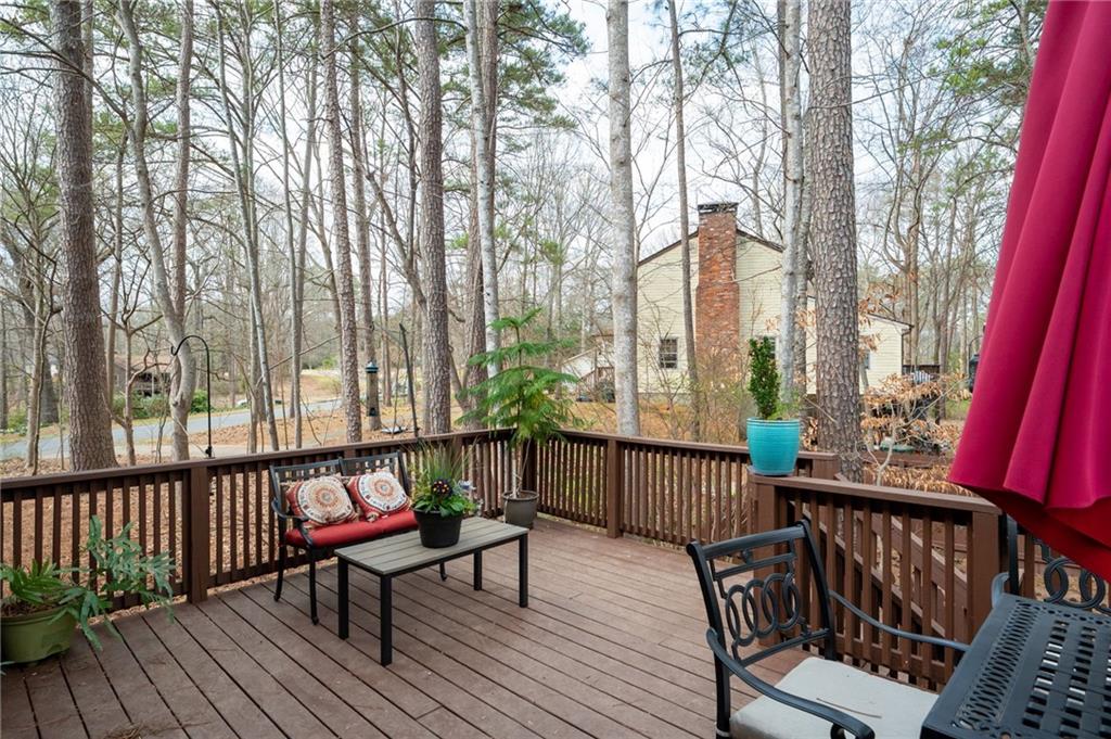 244 Sherbrook Court NW