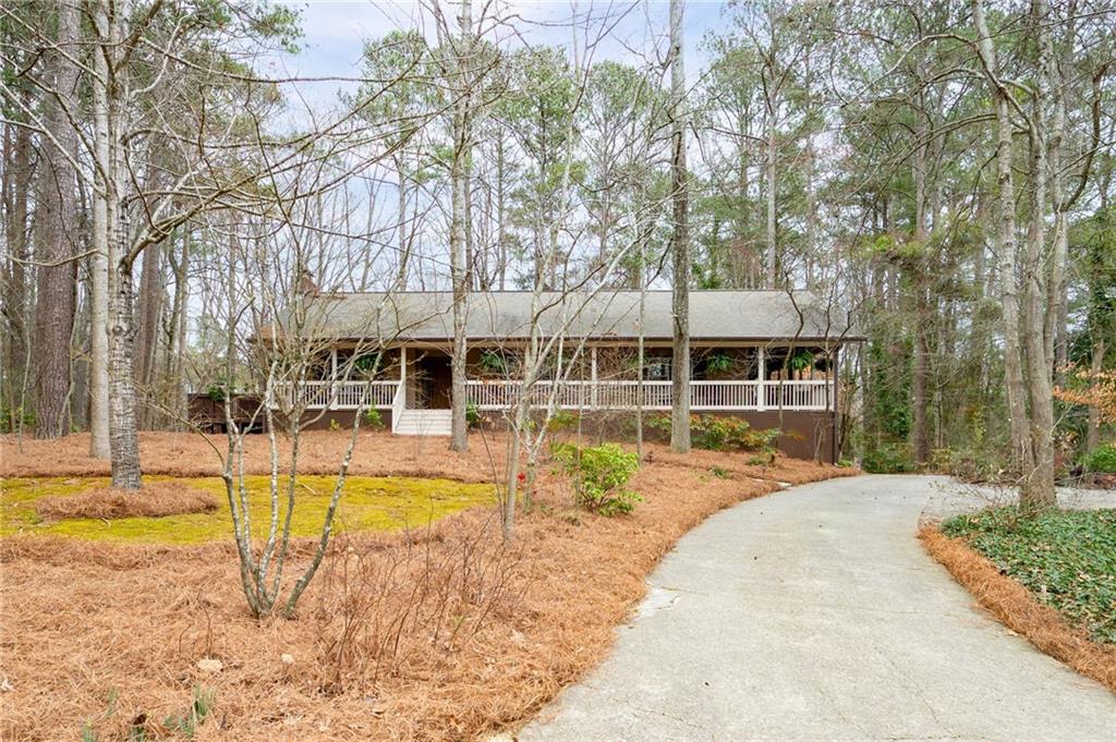 244 Sherbrook Court NW