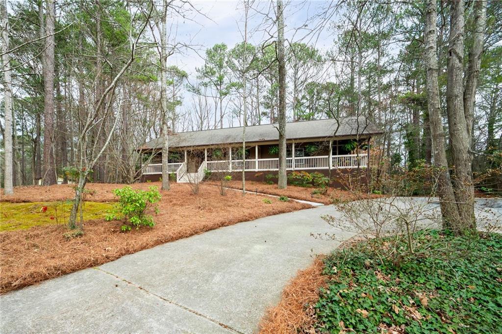 244 Sherbrook Court NW