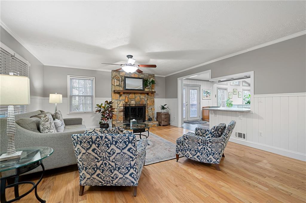 244 Sherbrook Court NW