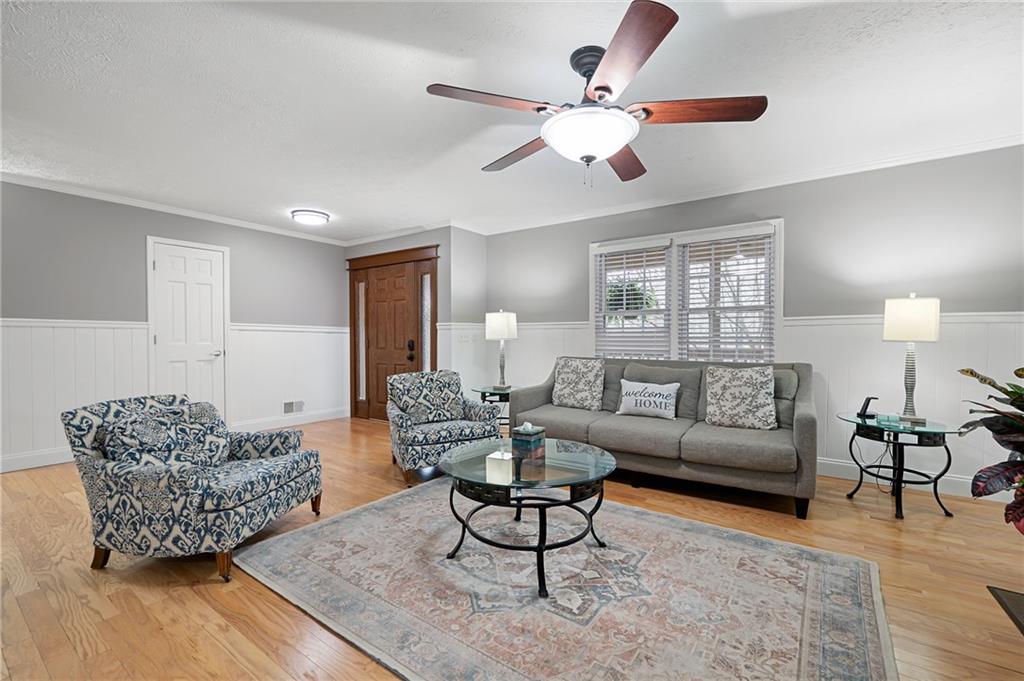 244 Sherbrook Court NW