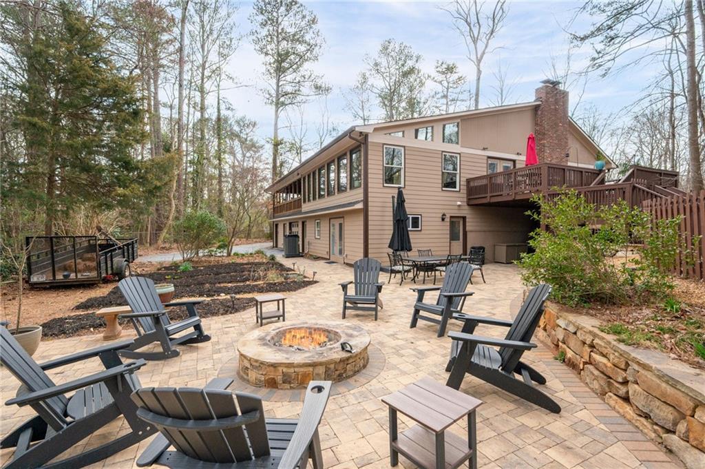 244 Sherbrook Court NW