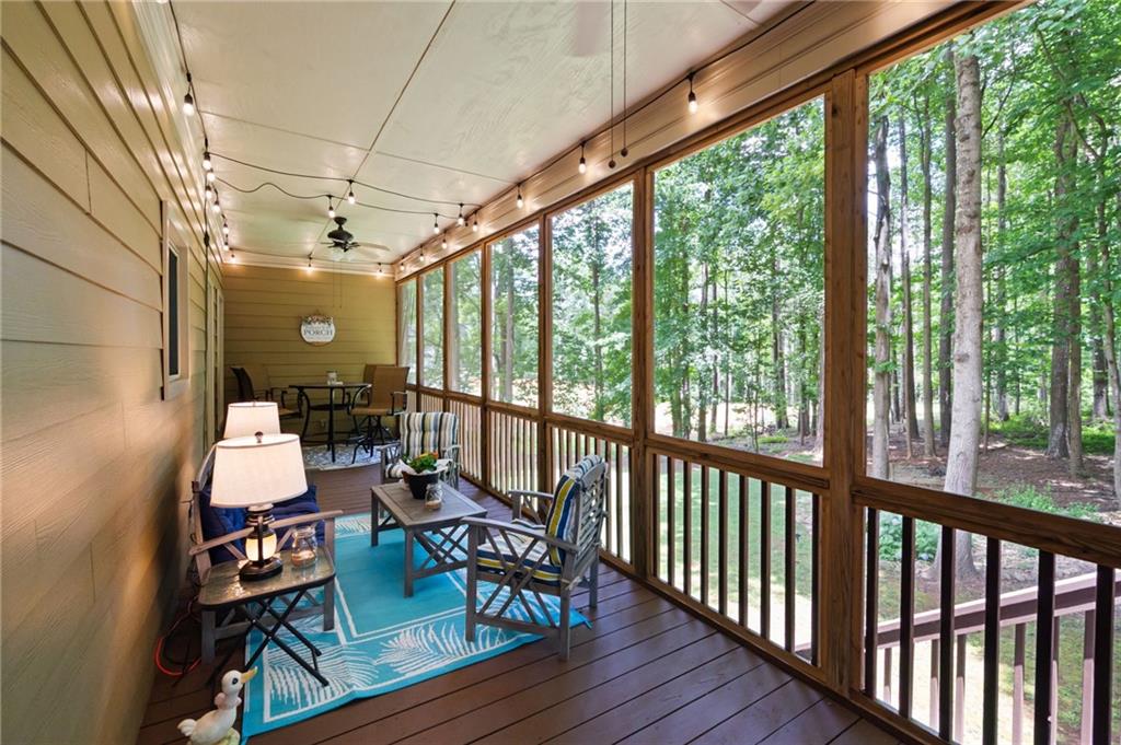 325 Harris Loop