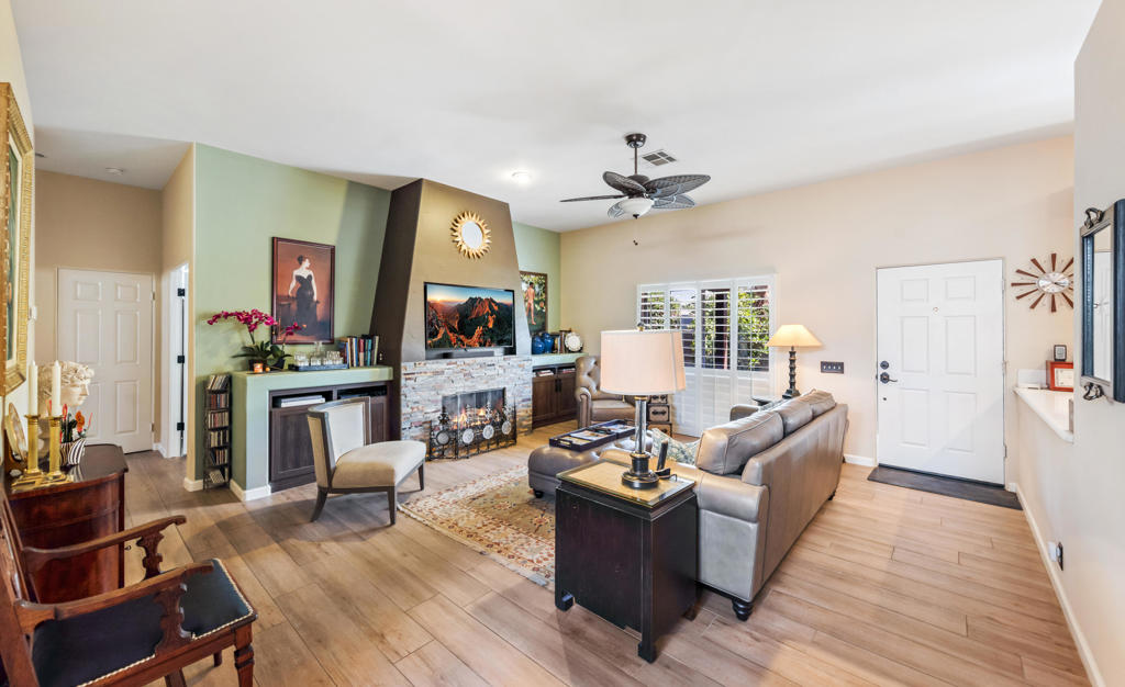 54480 Avenida Carranza